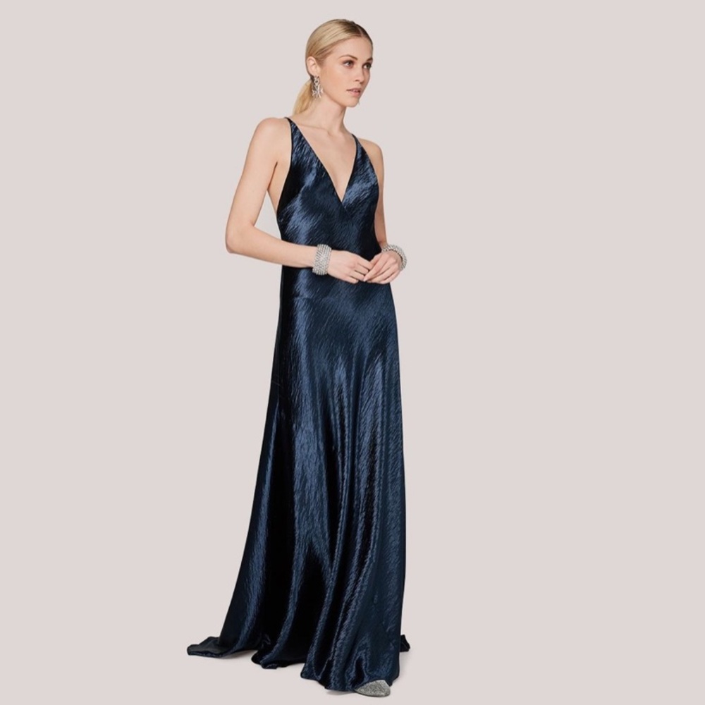 Fame & Partners Deep V Gown